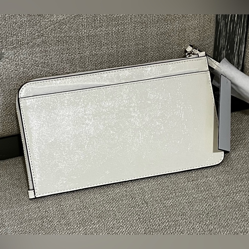 Kate Spade New York White Zip-Around Wallet NWT - Picture 5 of 7